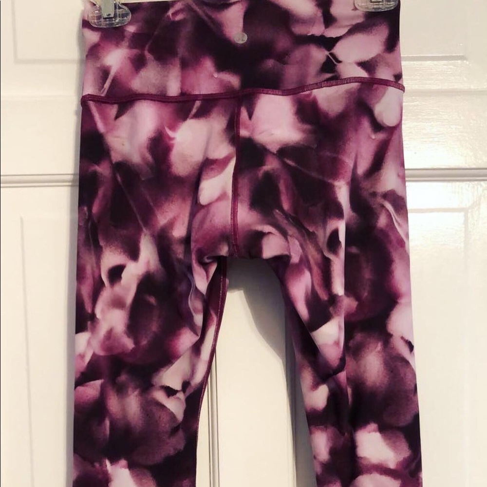 Lululemon leggings!